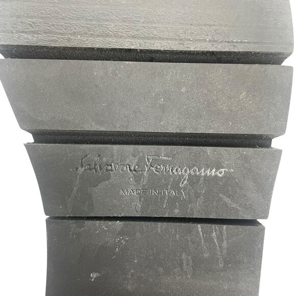 Salvatore Ferragamo Gancini Lug Sole Leather Loafers Beige Size 8.5C - Picture 11 of 16